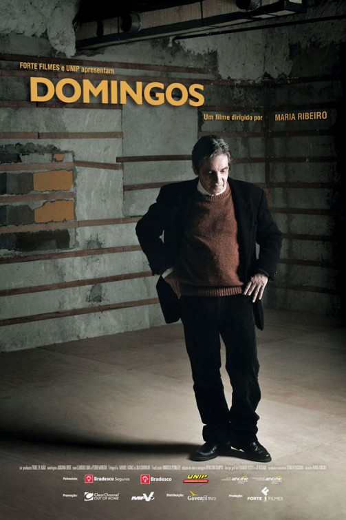 Domingos Movie Poster