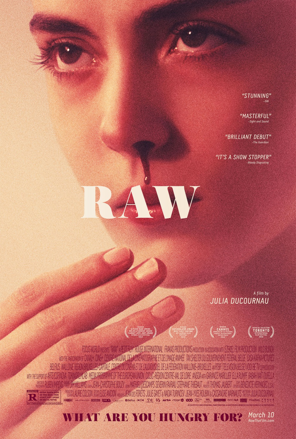Extra Large Movie Poster Image for Raw (#1 of 5)