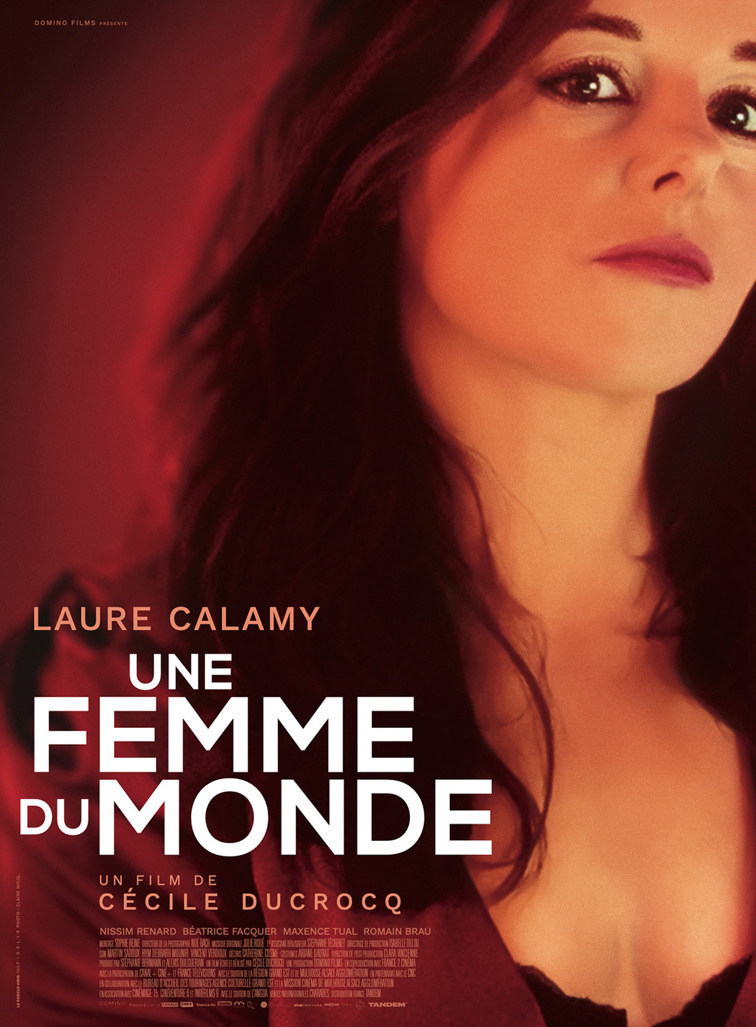 Extra Large Movie Poster Image for Une femme du monde (#1 of 2)