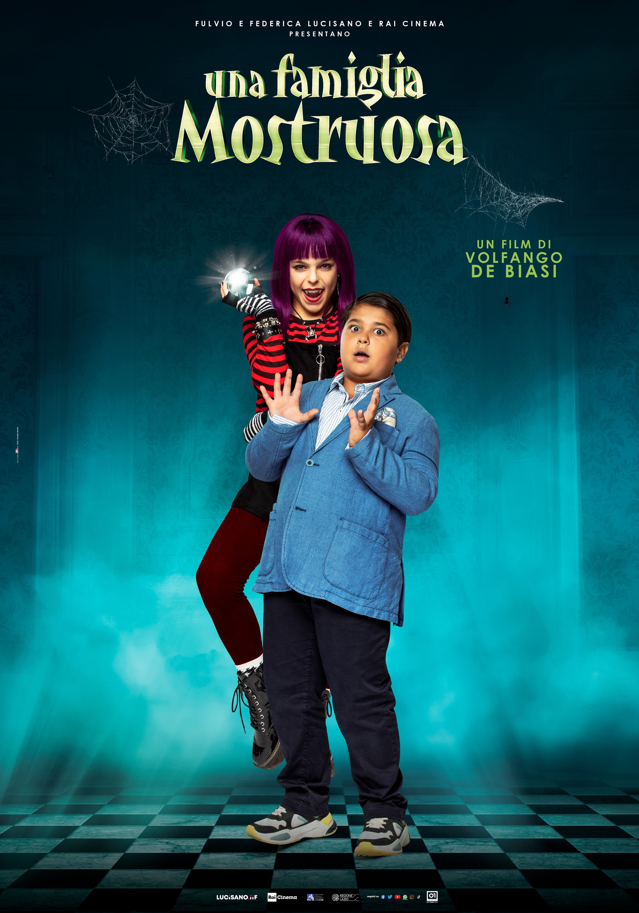 Mega Sized Movie Poster Image for Una famiglia mostruosa (#2 of 7)