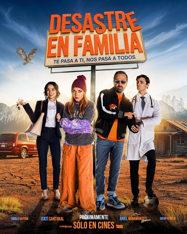 Desastre En Familia Movie Poster