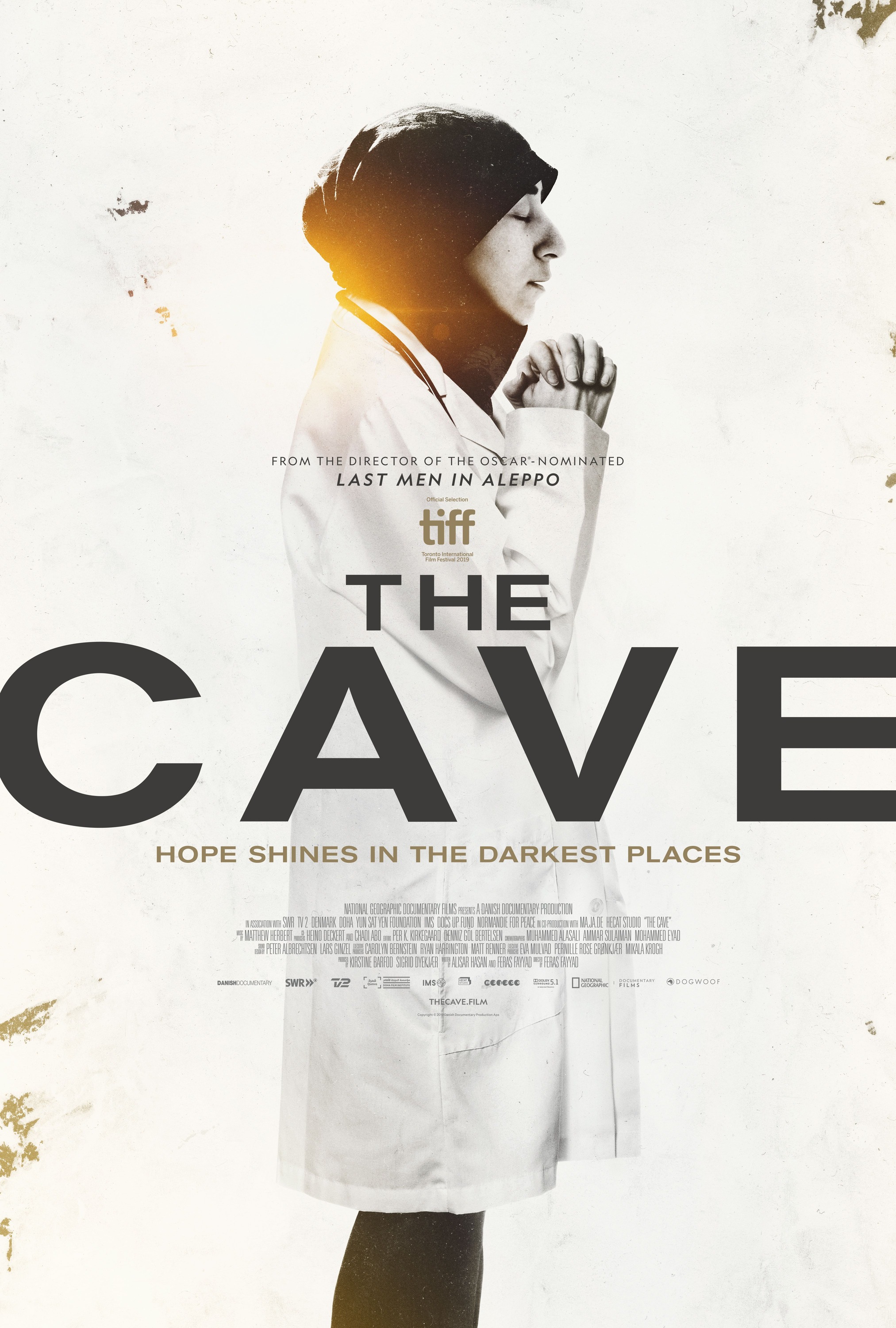 Mega Sized Movie Poster Image for The Cave 