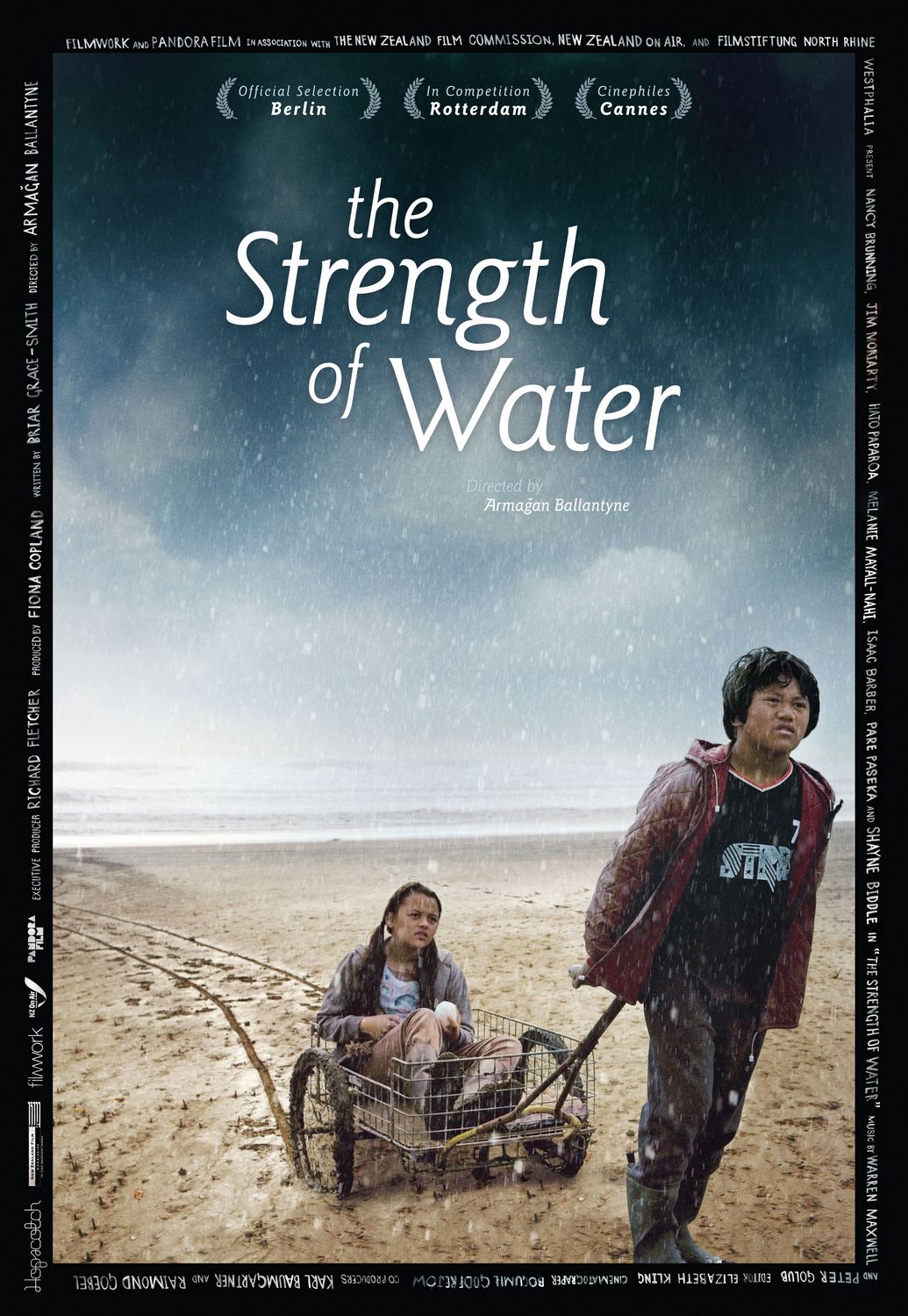 Extra Large Movie Poster Image for The Strength of Water 