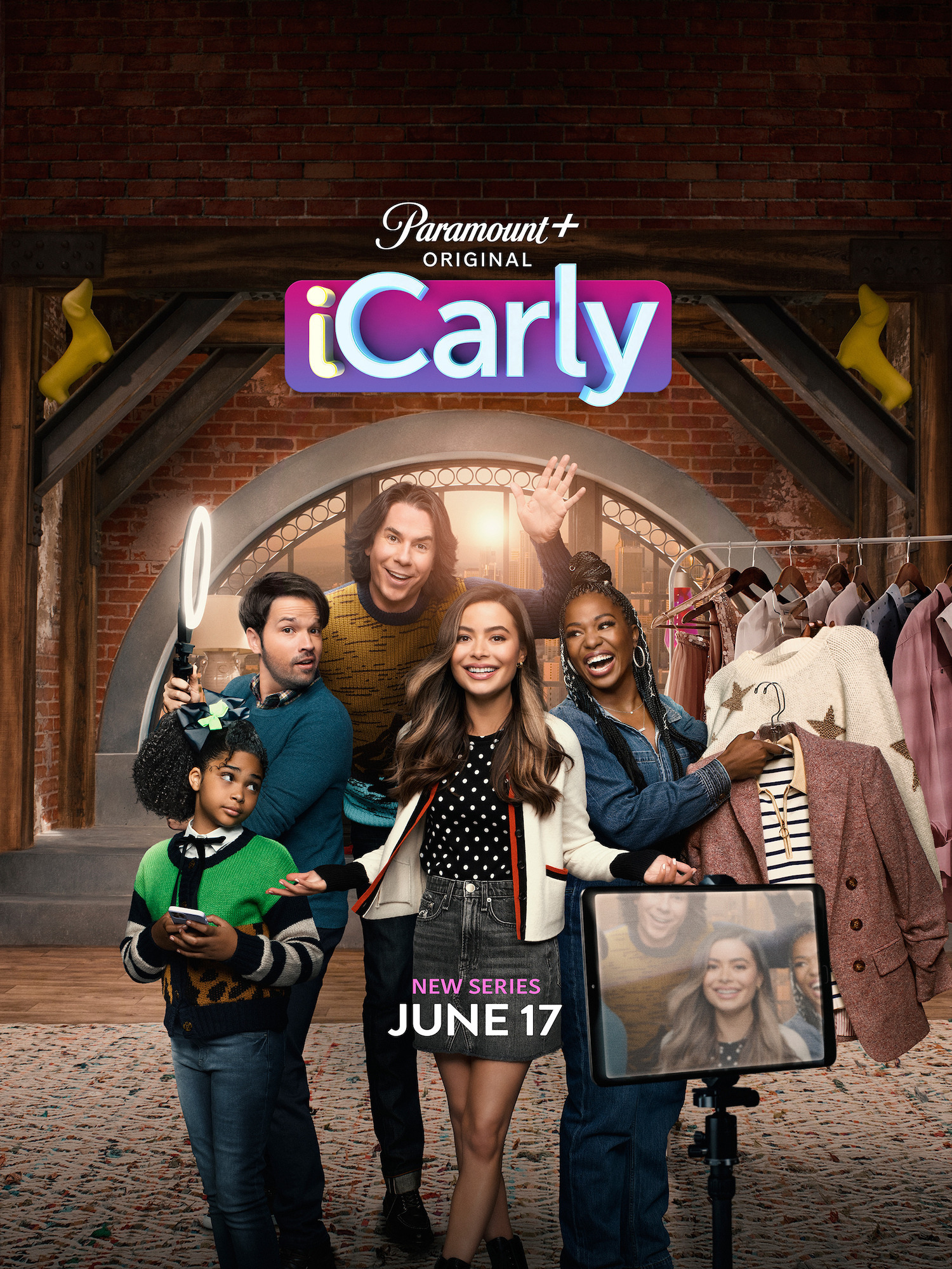 Mega Sized TV Poster Image for iCarly (#1 of 4)