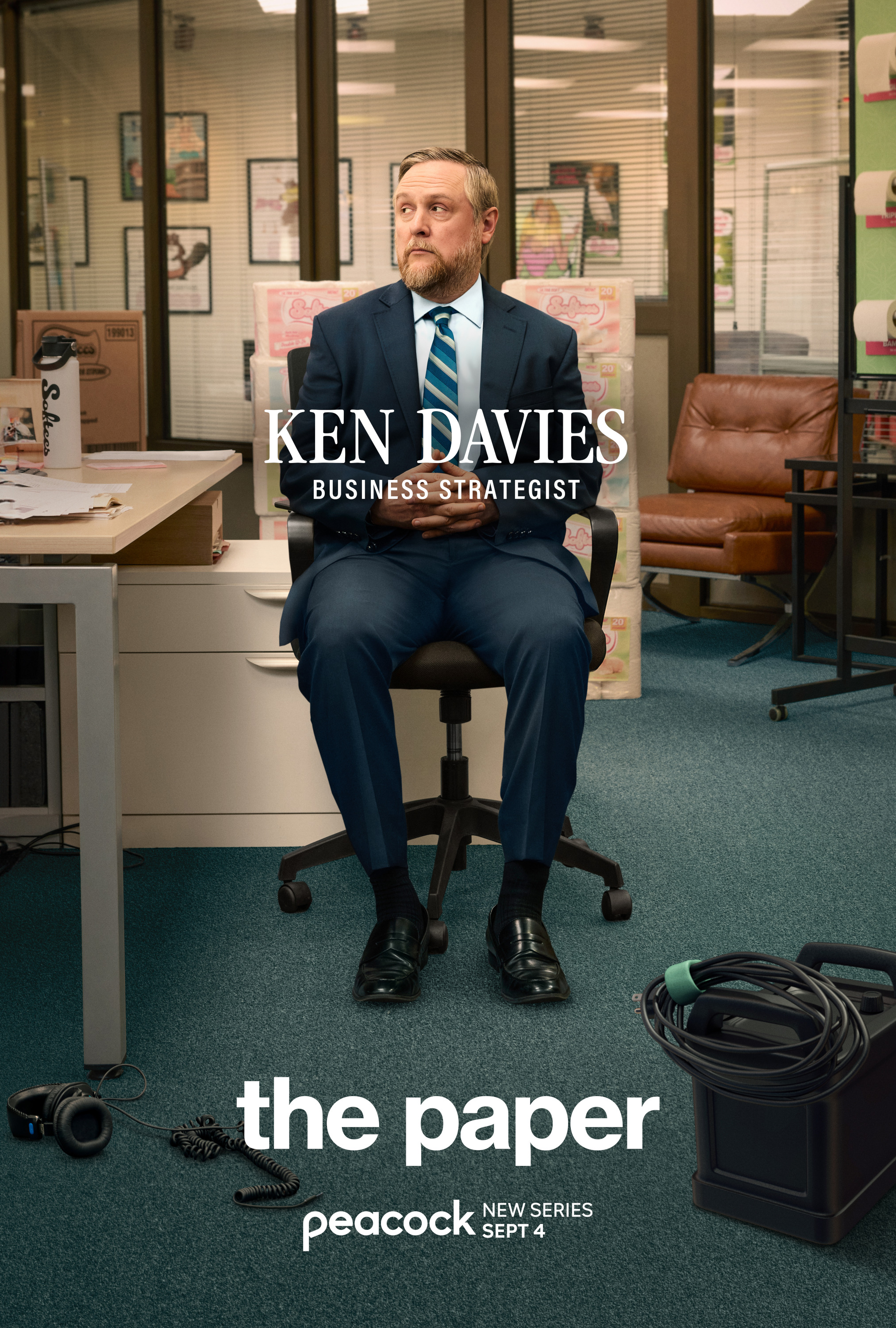 Mega Sized TV Poster Image for The Paper (#9 of 11)